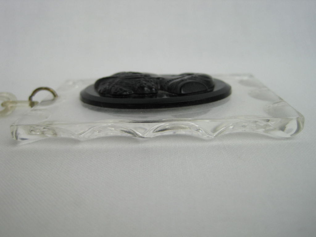 Women's 1940's Lucite Cameo Necklace For Sale