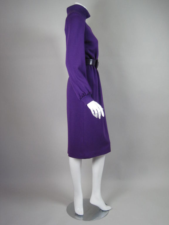 Bill Blass Purple Knit Dress with Snakeskin Belt In Excellent Condition For Sale In Los Angeles, CA