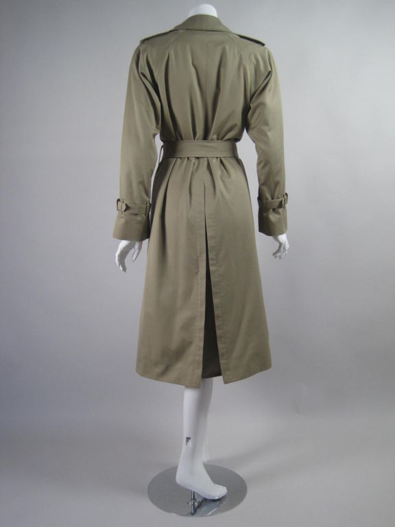 Burberrys' Classic Belted Trench 2