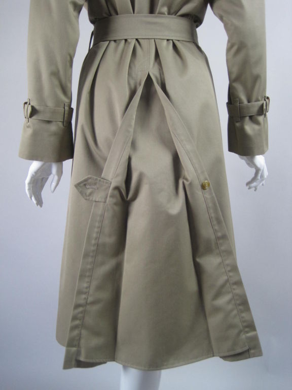 Burberrys' Classic Belted Trench 4
