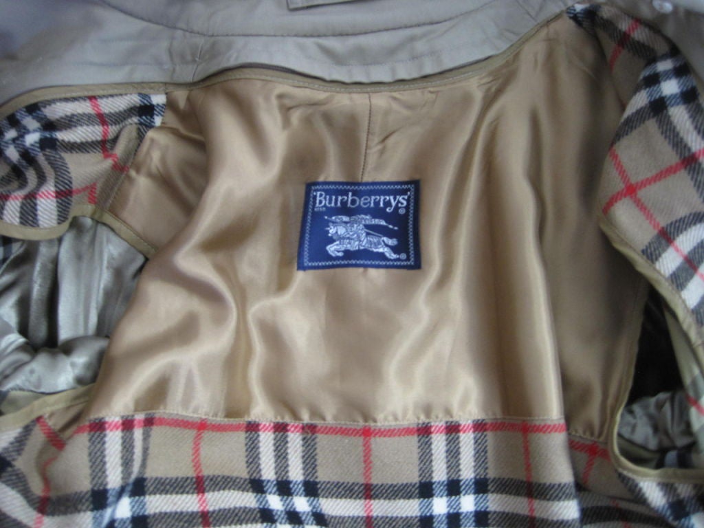 Burberrys' Classic Belted Trench 7