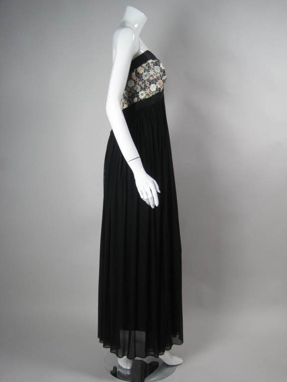 Vicky Tiel Couture Strapless Goddess Gown In Excellent Condition For Sale In Los Angeles, CA