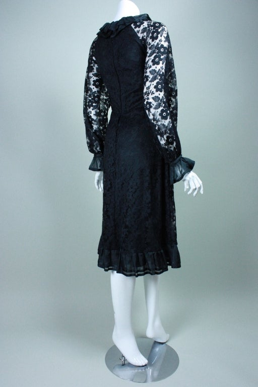 Hardy Amies Black Lace Cocktail Dress In Excellent Condition For Sale In Los Angeles, CA