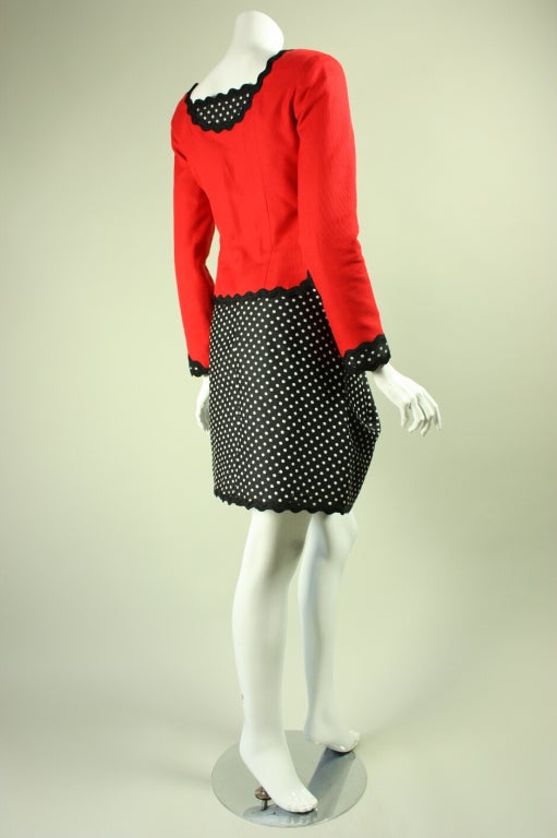 Geoffrey Beene Cotton Pique Skirt Suit In Excellent Condition For Sale In Los Angeles, CA