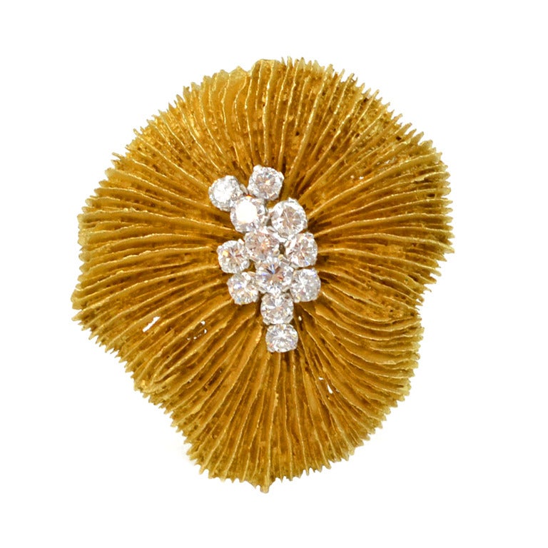 Cartier Diamond and Gold Brooch For Sale