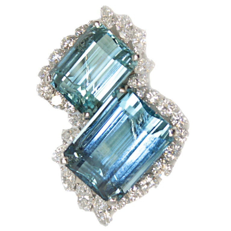 CARTIER PARIS Important Aquamarine  Diamond Brooch For Sale