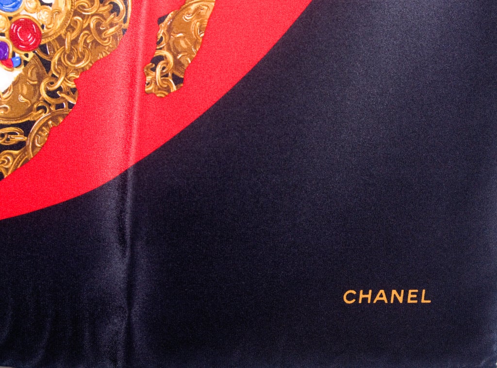 Women's Chanel 100% Silk Twill 