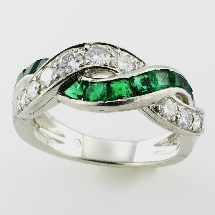 Oscar Heyman Emerald And Diamond Band In Excellent Condition In Los Angeles, CA