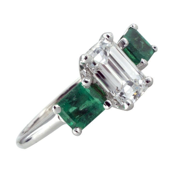 Beautiful Emerald-Cut Diamond & Emerald Ring