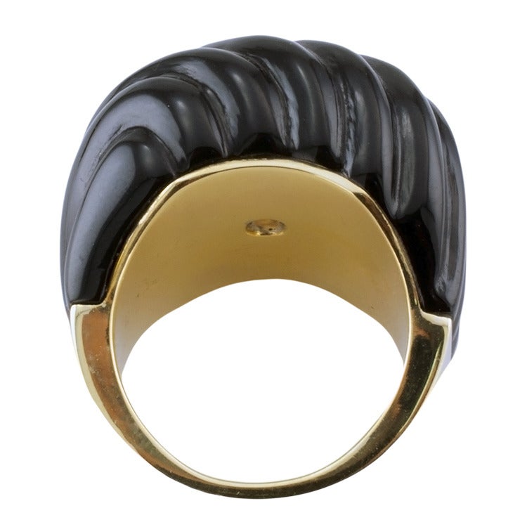 Carved Black Jade and Diamond Gold Ring In Excellent Condition In Los Angeles, CA