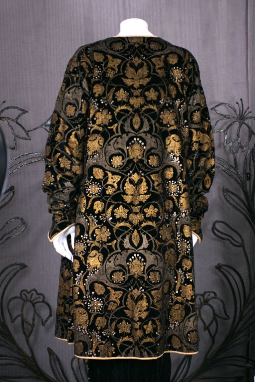 Women's Mariano Fortuny Black Stencilled Velvet Persian Style Coat For Sale