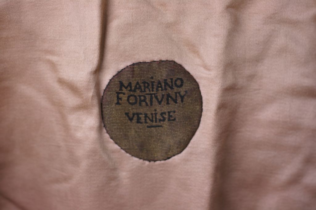 Mariano Fortuny Black  Stencilled Velvet Long Coat For Sale 3