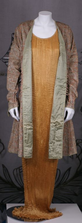 Mariano Fortuny Pink Stencilled Velvet Persian Style Coat For Sale 2