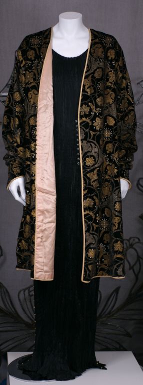 Mariano Fortuny Black Stencilled Velvet Persian Style Coat For Sale 5