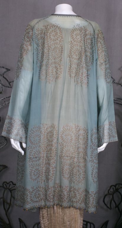 Mariano Fortuny - Aquamarine Gauze Stencilled  Manteau manteau en vente 1