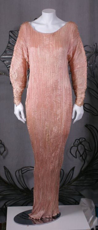 Mariano Fortuny   Rare Shell Pink Long Sleeved Delphos Gown For Sale 2