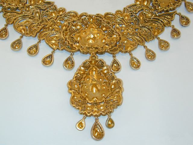 Large Indian Bib Necklace In Excellent Condition In San Francisco, CA