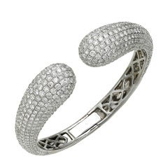Pavé Diamond Bangle Bracelet