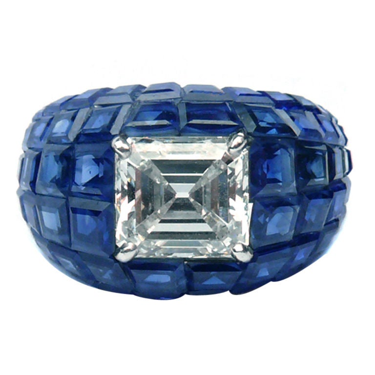 VAN CLEEF & ARPELS Mystery Set Sapphire and Diamond Ring For Sale