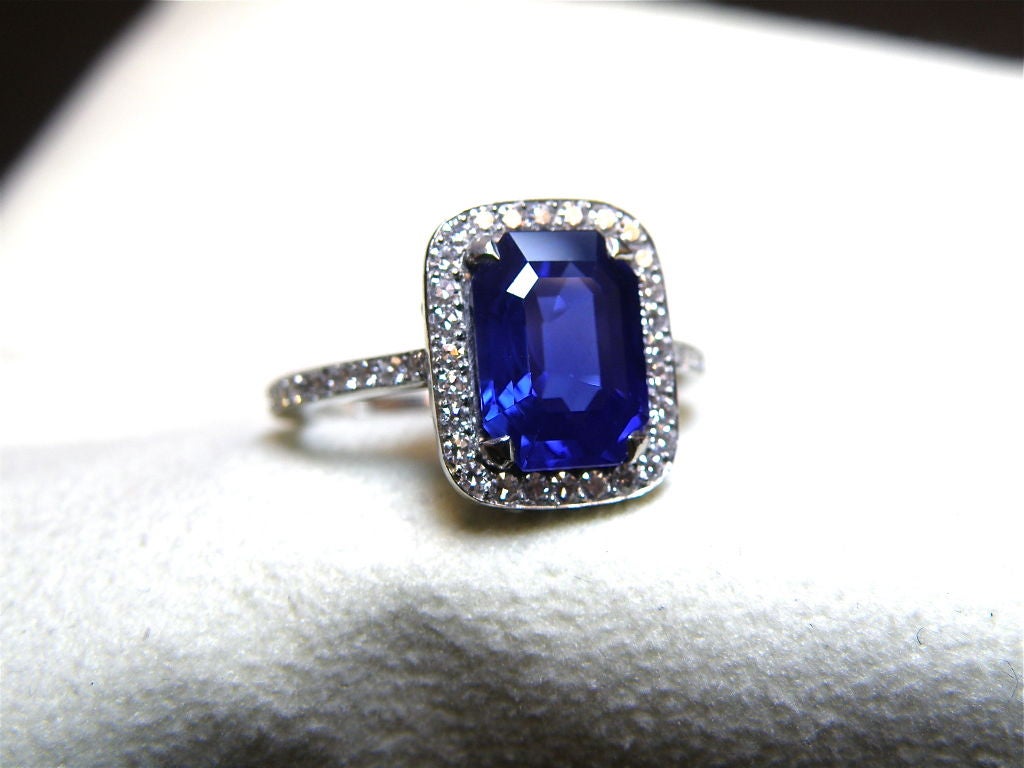 This extremely rare stone exhibits the perfect 
