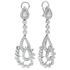 Scalloped Diamond earrings