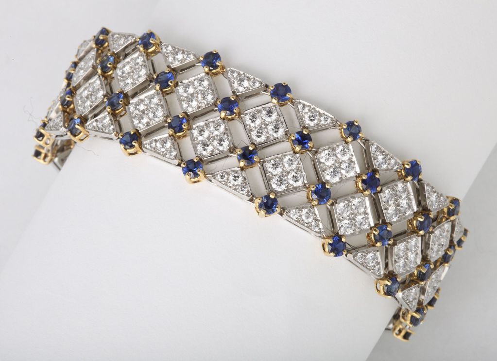 Taille mixte Tiffany & Co. Bracelet diamants et saphirs en vente