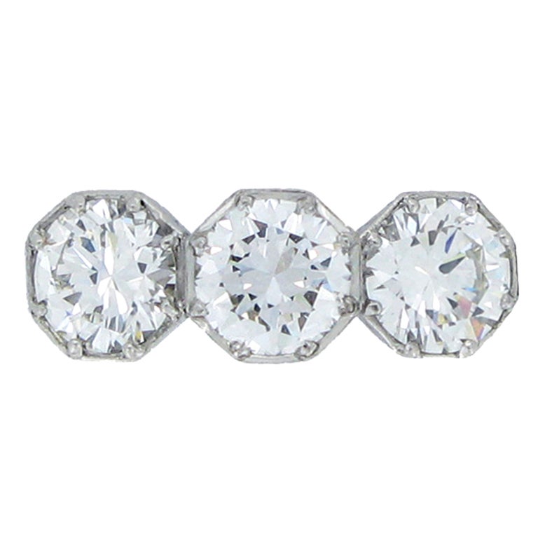 Marcus and Co Three-Stone Diamond Ring For Sale at 1stdibs