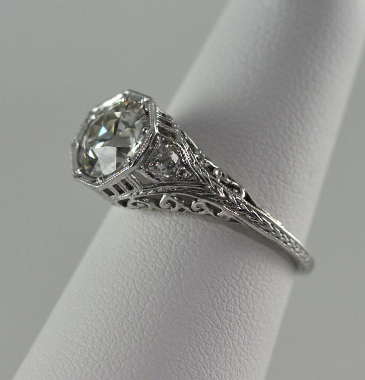 Edwardian 1.69 Carat Old European Cut Diamond and Platinum Ring For Sale 1