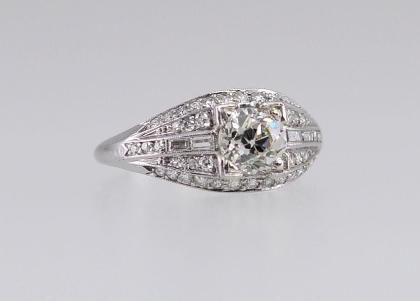 Women's Elegant Deco Diamond Ring For Sale