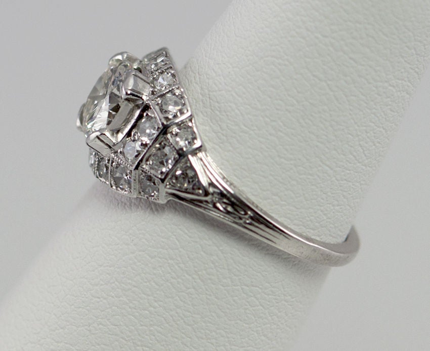 Women's Art Deco 0.80 Carat Old European Cut Diamond and Platinum Ring For Sale