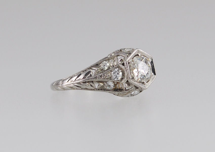  Beautiful  Antique Engagement  Ring  For Sale  at 1stdibs