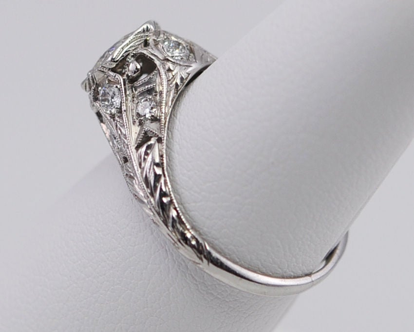 Beautiful Antique Engagement Ring In Excellent Condition For Sale In Los Angeles, CA
