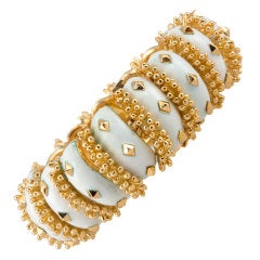 David Webb 18 Karat Yellow Gold and White Enamel Gold Bracelet, circa 1970 7