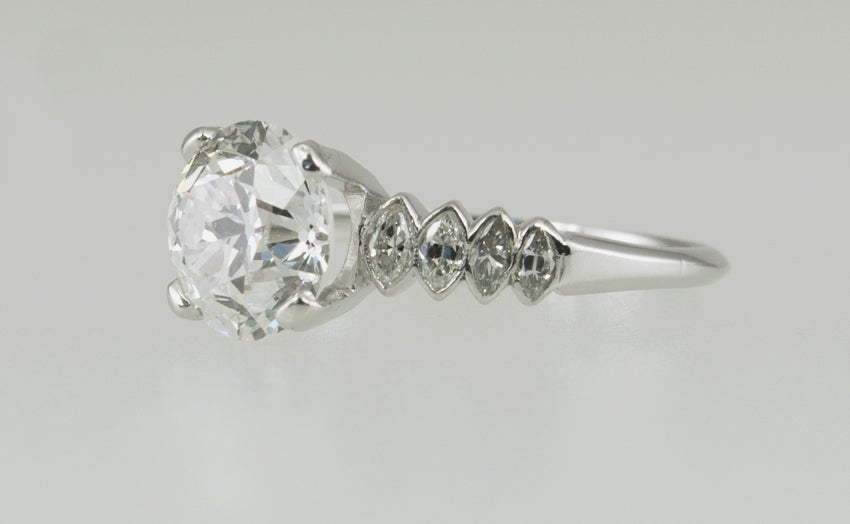 Women's GIA Certified 2.37 Carat Old European Cut Diamond and Platinum 1930s Ring For Sale