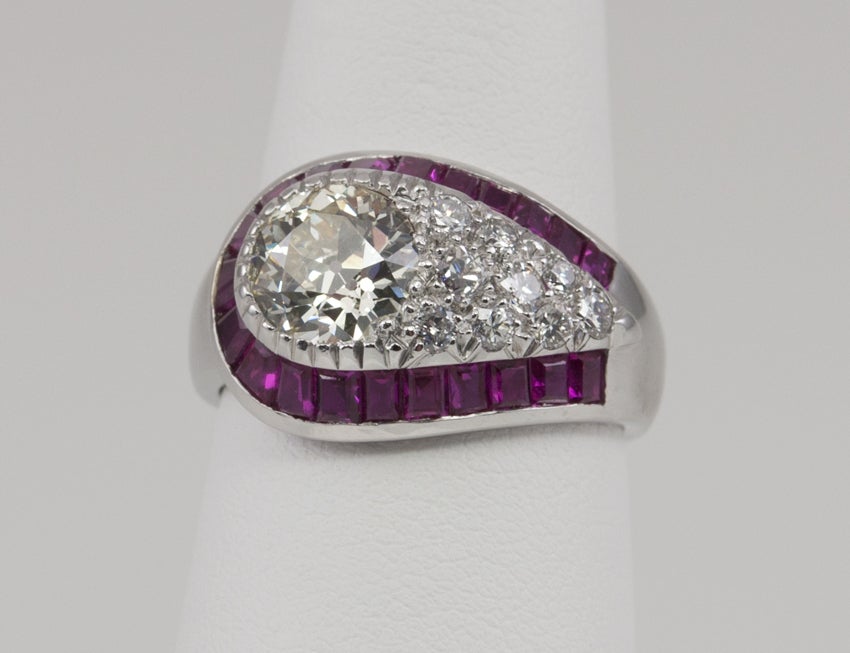 Art Deco Diamond and Ruby Cluster Platinum Ring For Sale 1