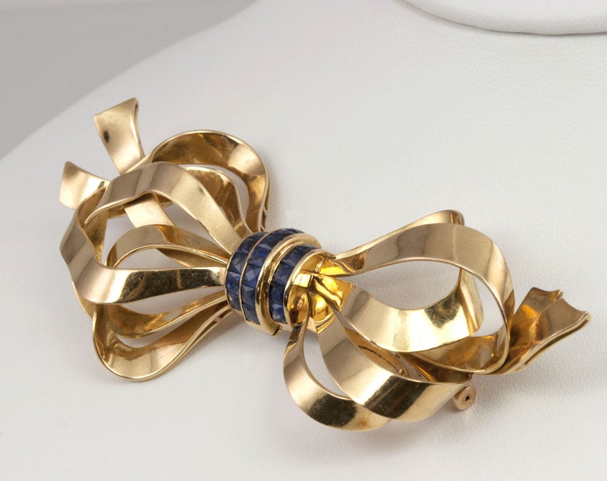 Large Bow Brooch For Sale 3