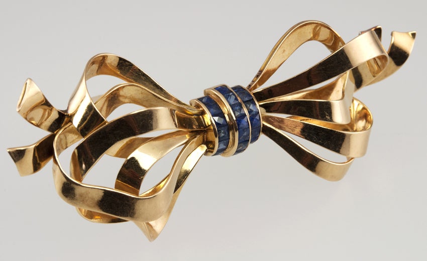 Women's Large Bow Brooch For Sale