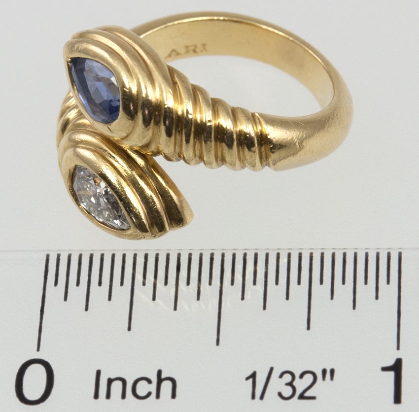18k gold BULGARI crossover ring with two 