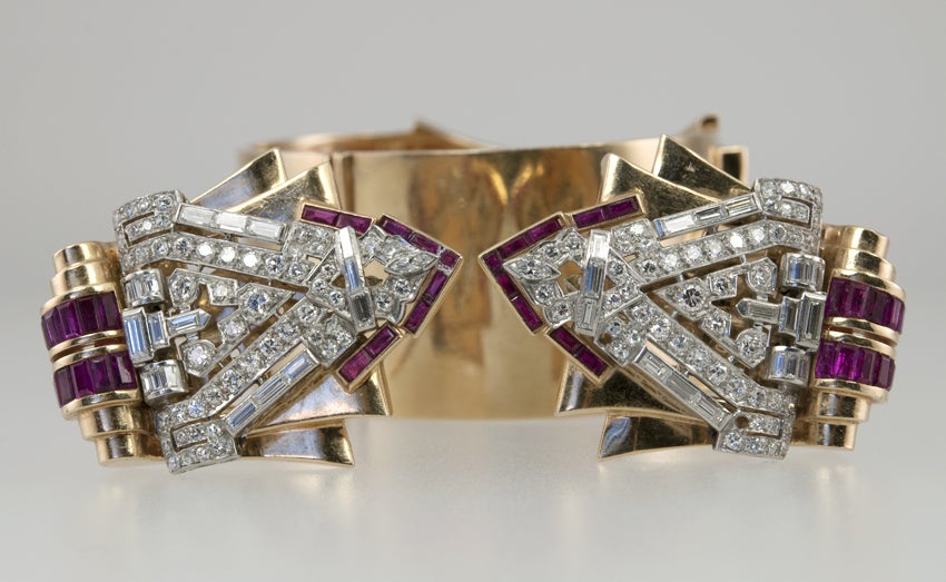 Women's Art Deco Clips on a Retro Bangle Bracelet For Sale