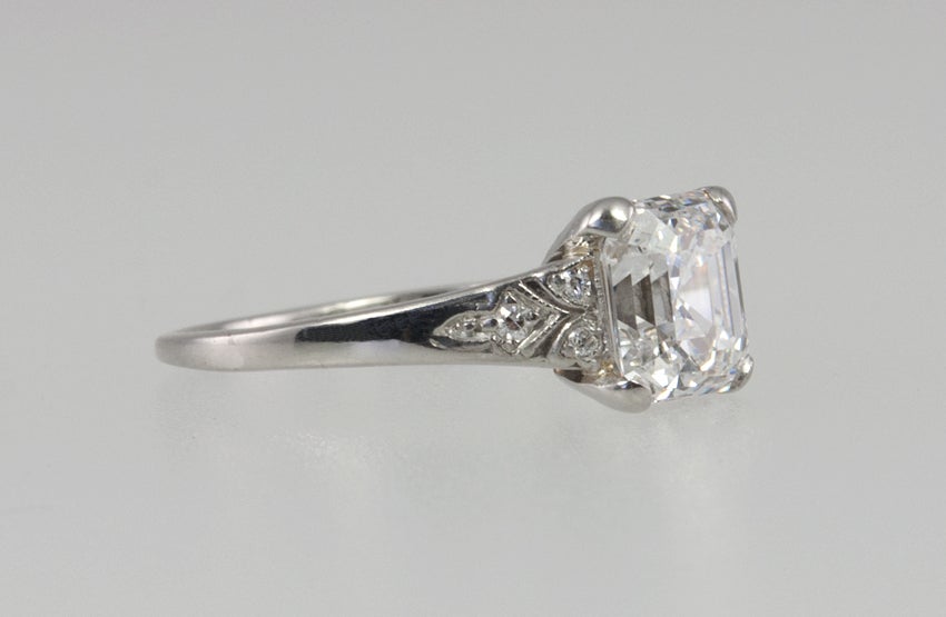 Tiffany & Co. 1.20 Carat Square Emerald Cut Diamond Platinum Ring In Excellent Condition For Sale In Los Angeles, CA