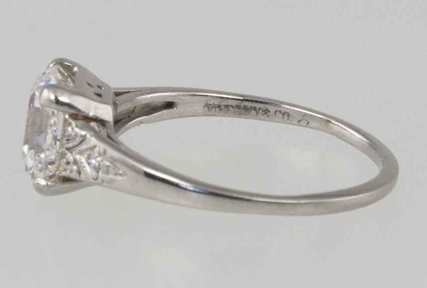Tiffany & Co. 1.20 Carat Square Emerald Cut Diamond Platinum Ring For Sale 1