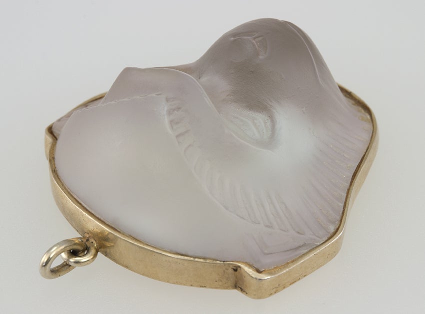 LALIQUE Crystal Monkey Face Pendant In Excellent Condition For Sale In Los Angeles, CA