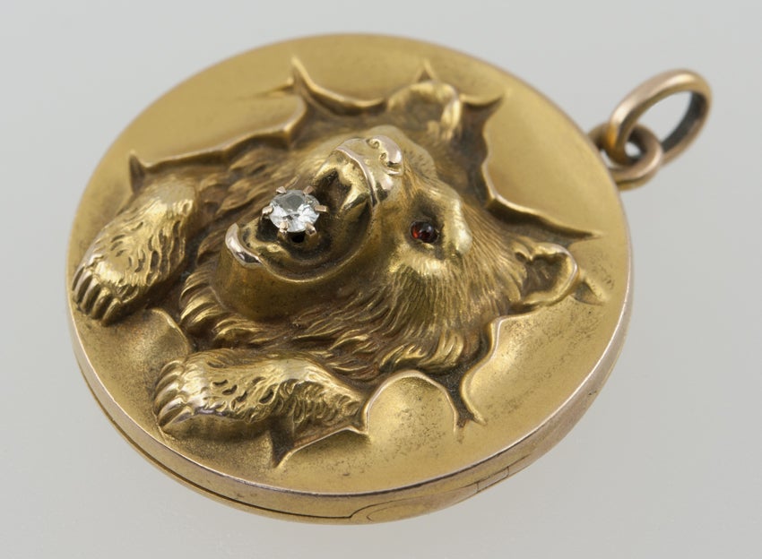 Victorian Bear Locket In Excellent Condition For Sale In Los Angeles, CA