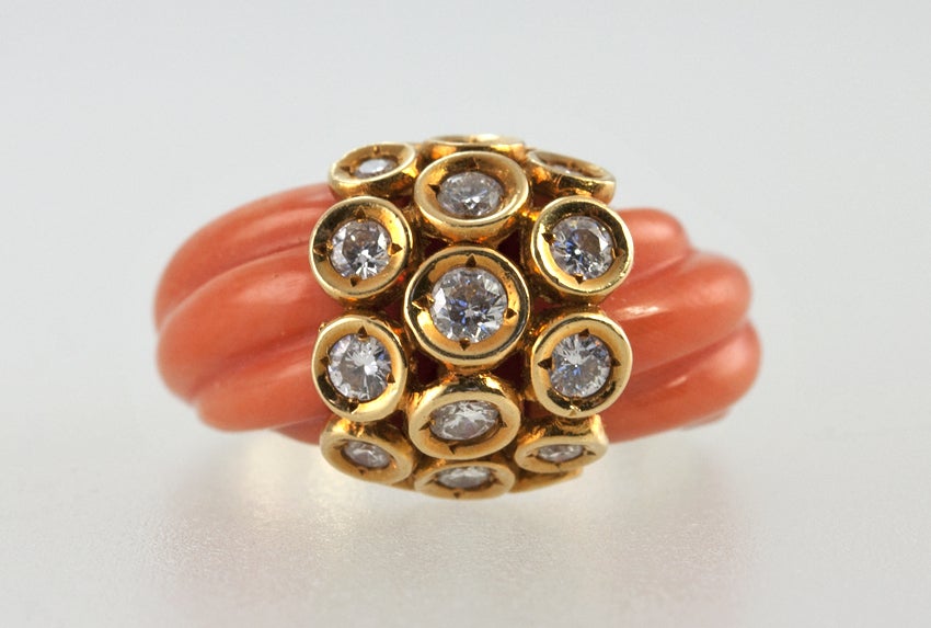 Women's VAN CLEEF & ARPELS Coral and Diamond Ring