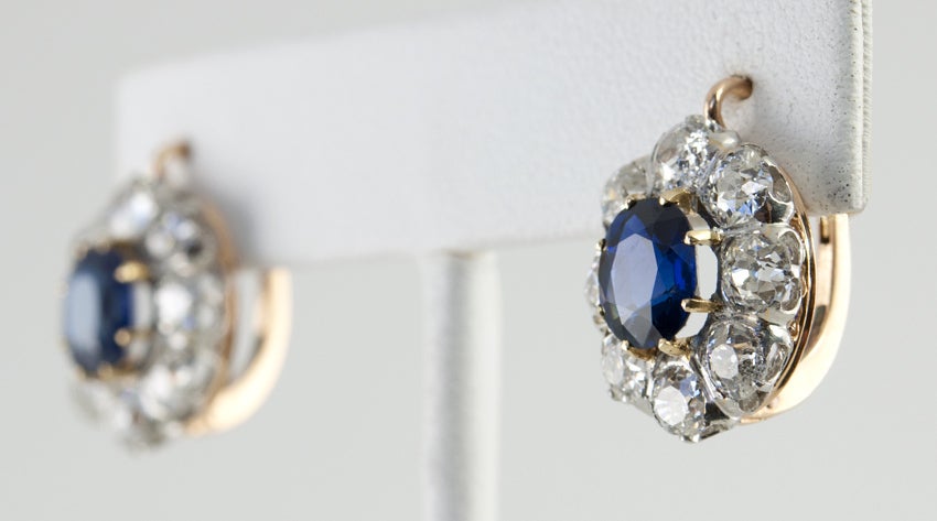 Women's Diamond Cluster Earrings With Center Sapphire