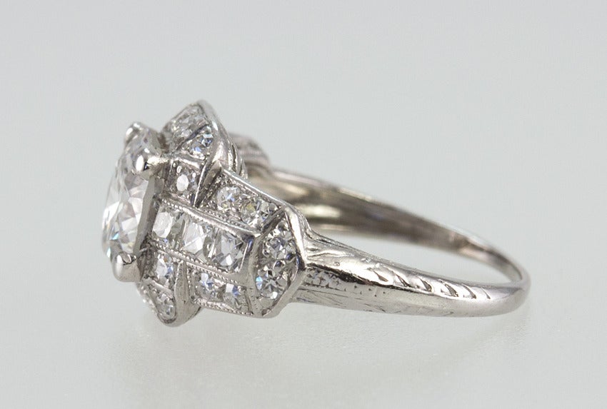 Art Deco Engagement Ring With 1.53 Carat Diamond For Sale 1