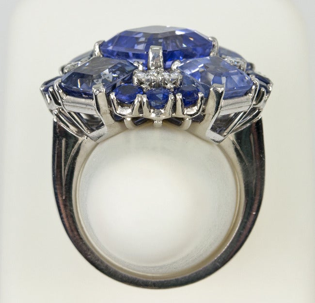 Oscar Heyman Natural Sapphire and Diamond Platinum Ring, circa 1950 For Sale 3