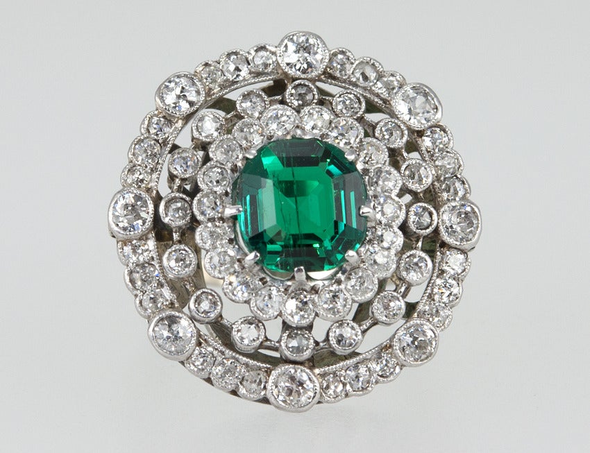 Edwardian Emerald And Diamond Ring In Good Condition In Los Angeles, CA