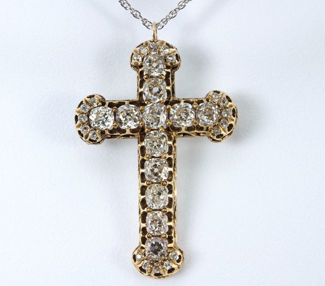 Large Diamond Cross In Good Condition In Los Angeles, CA