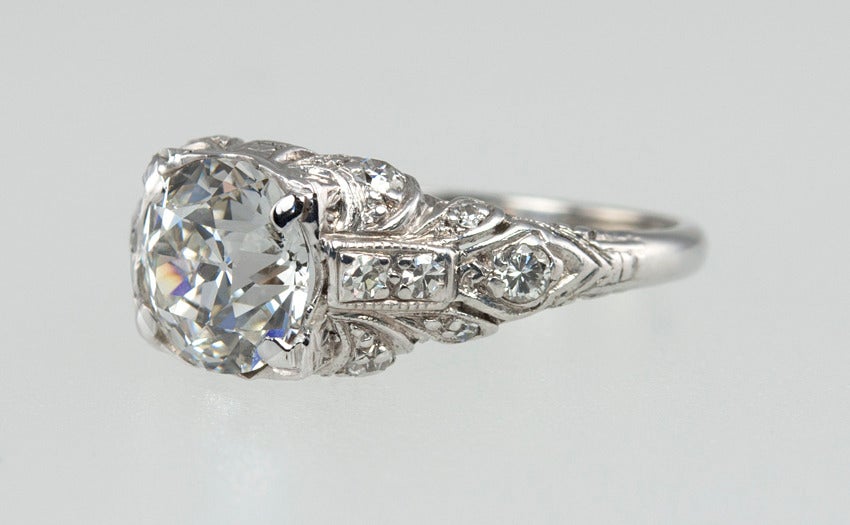 1.56 Carat Platinum Art Deco Engagement Ring For Sale 2